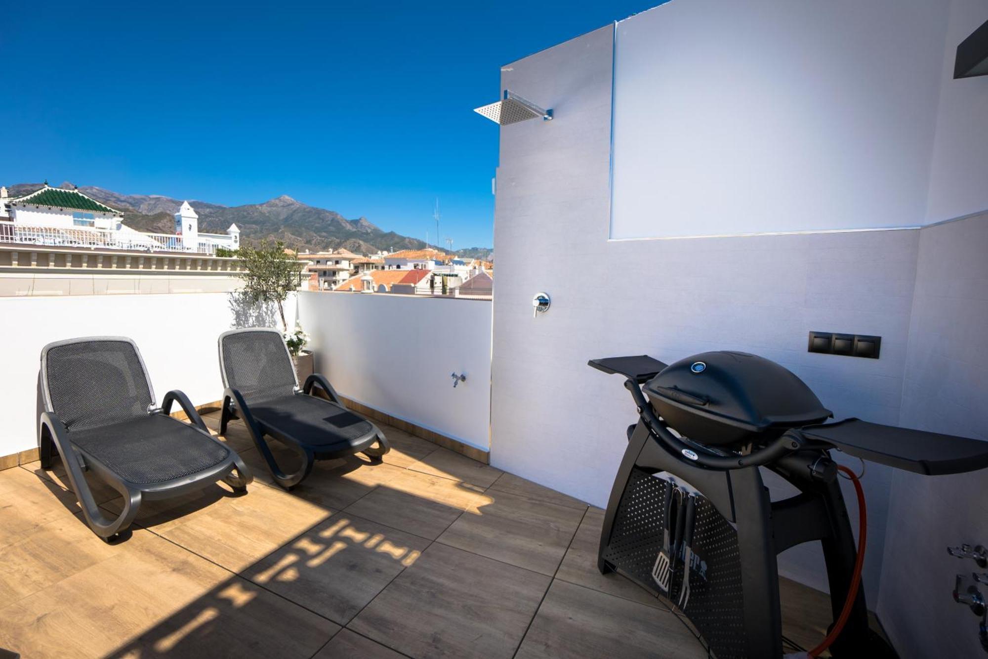 Apartamentos Kronox Nerja Exterior photo